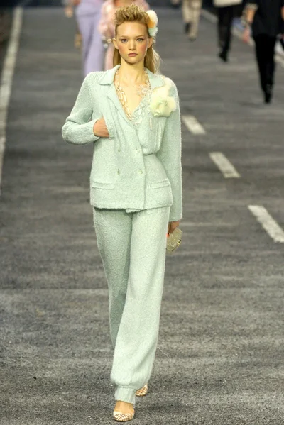 Look 7